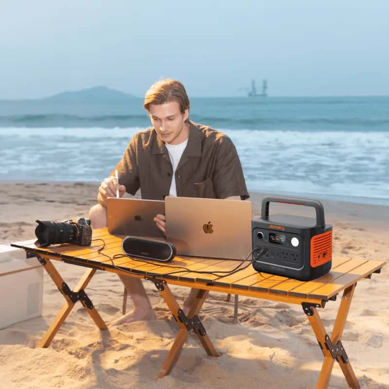 Jackery Explorer 300 v2 288Wh 300W — vista 4